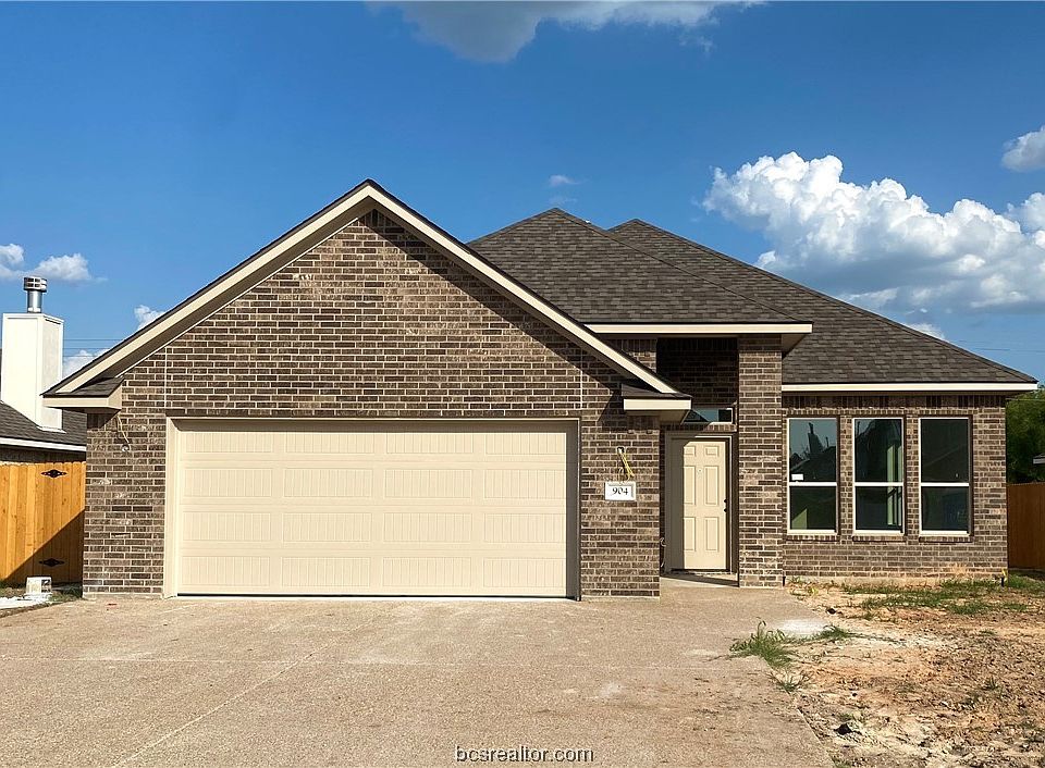 1st image of 904 Dove Chase Ln