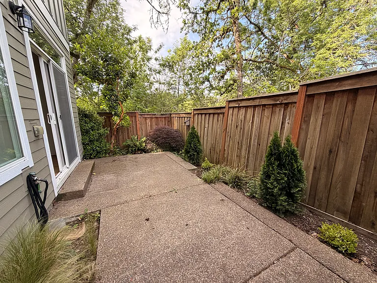 6453 SW Vinwood Ter — Photo 25