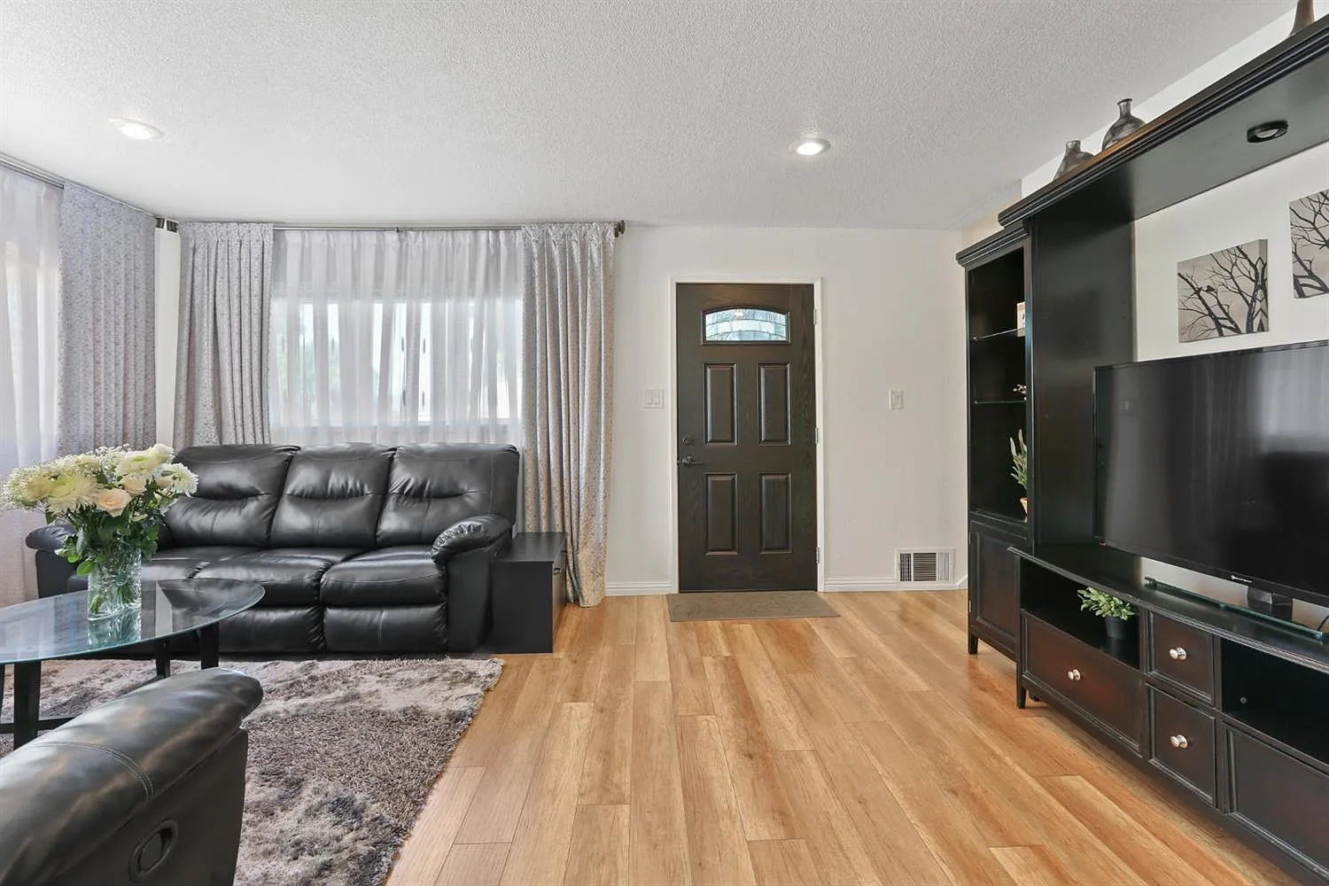 6108 Deed Ct photo 1
