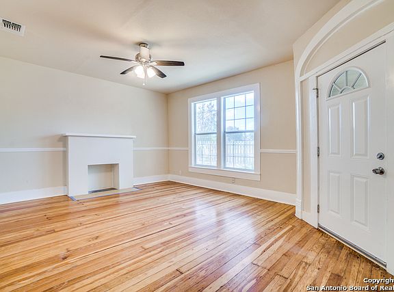 3rd image of 310 Delmar St