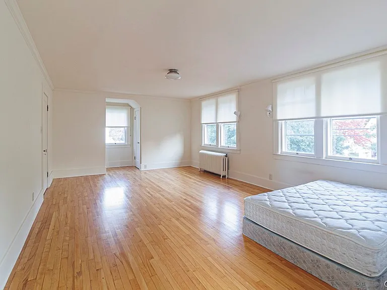 6 Sanger Ave — Photo 31