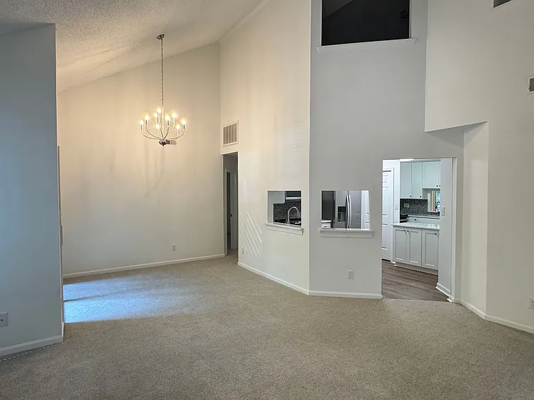6523 Clavell Ln #L — Photo 9