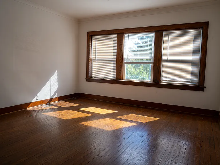 254 Lincolnway #3 — Photo 4