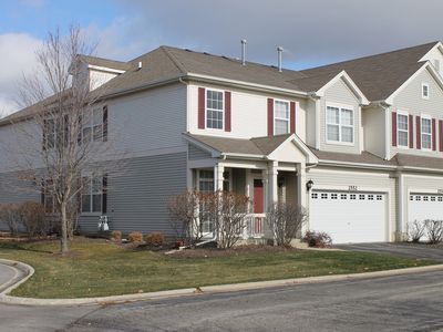 2552 Hillsboro Blvd, Aurora, IL, 60503