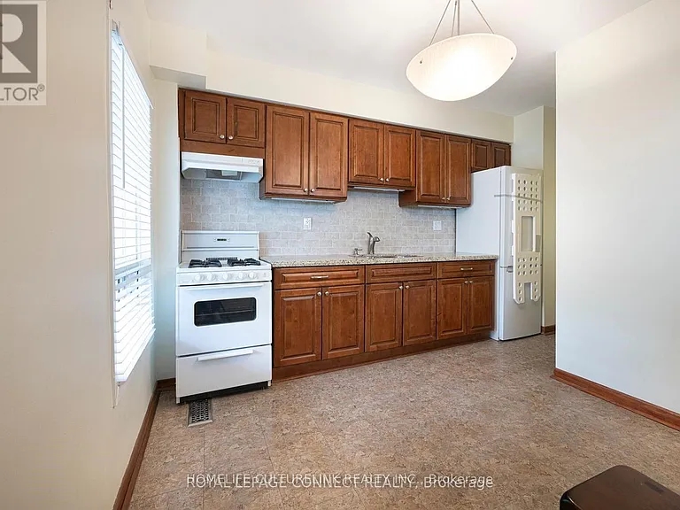 319 Concord Ave — Photo 7
