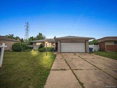 27856 Sutherland Dr, Warren, MI, 48088