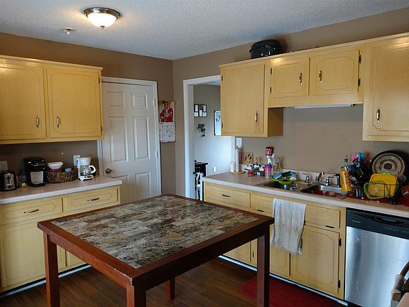 5th image of 914 Lindsey Dr