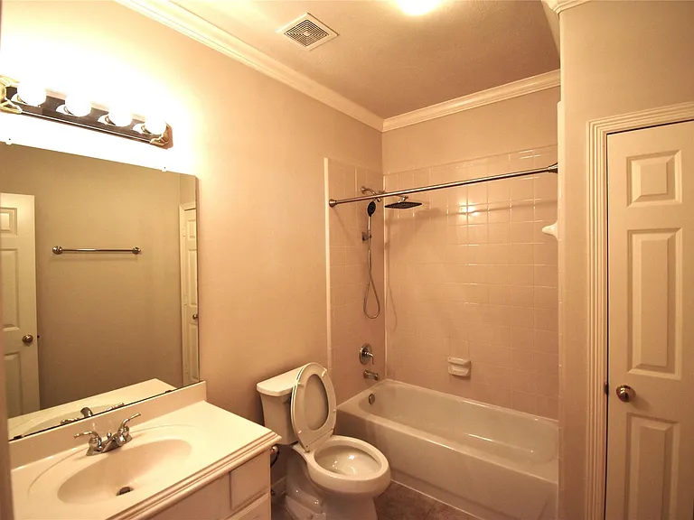 2835 Briarhurst Park — Photo 21