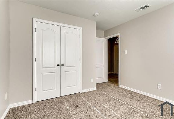 2nd image of 3924 Vista Greens Dr