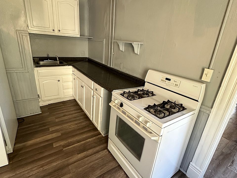 1st image of 49 Lawlor St APT 3S