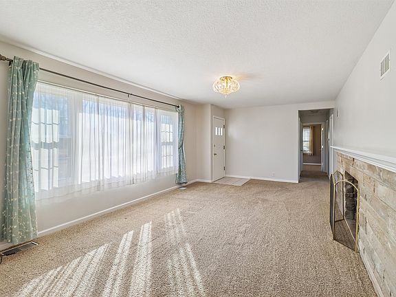 4th image of 1111 N Howard St