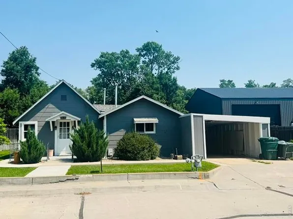 313 E Fletcher St, Haxtun, CO 80731