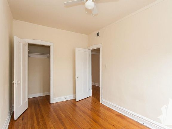 2nd image of 550 W Aldine Ave #1E