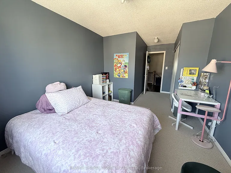 906 Audley Rd N — Photo 32