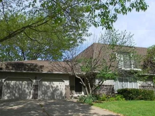 1531 Givens Rd, Manhattan, KS 66503