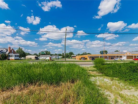 2nd image of 2613 Williamsburg Rd