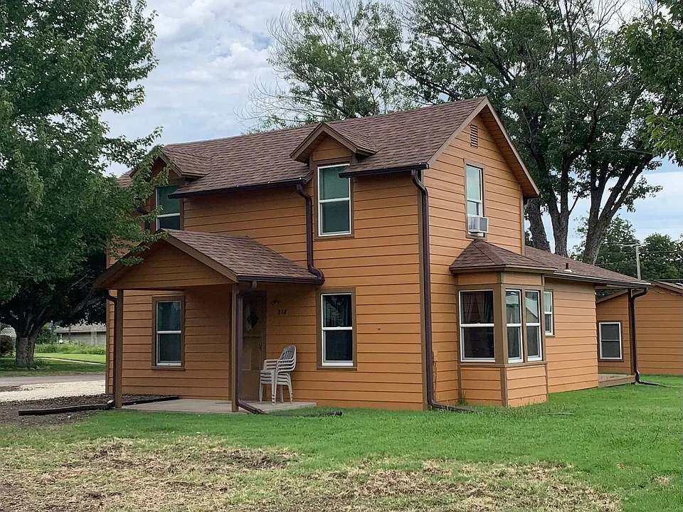 218 Fowler St