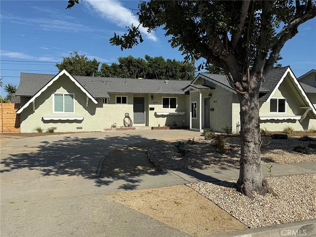 3 bed, 1133 sqft, $4,000 — Photo 2