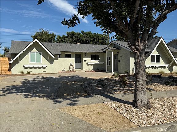 2nd image of 10170 Fern Ave