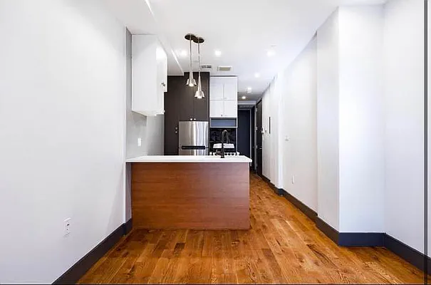 Rented by Hagstrom Management Inc | media 7