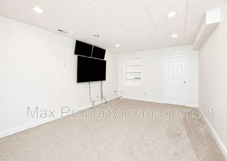 10419 Stonecrest Dr — Photo 23