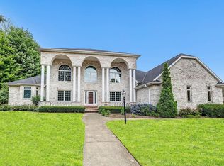 2121 Sweetwater Ct, Green Bay, WI 54313