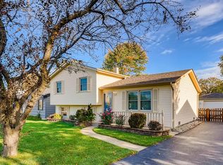 2316 E Grand Ave, Lindenhurst, IL 60046