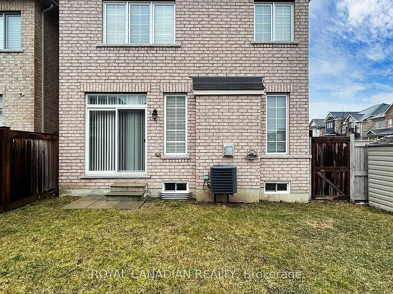 1 Green Spruce Rd — Photo 26