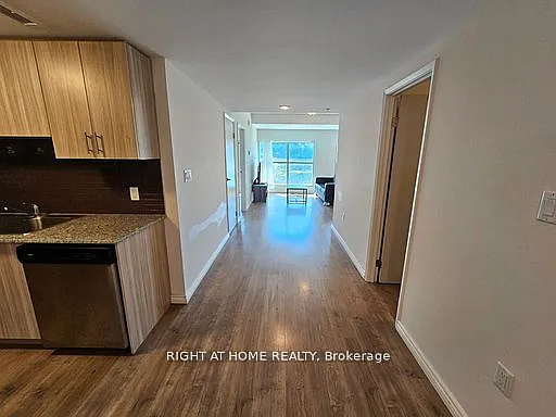 275B Larch St #107 — Photo 9