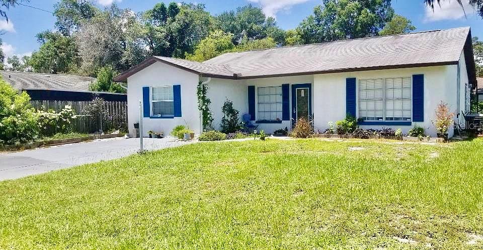 1st image of 4645 Wisteria Dr