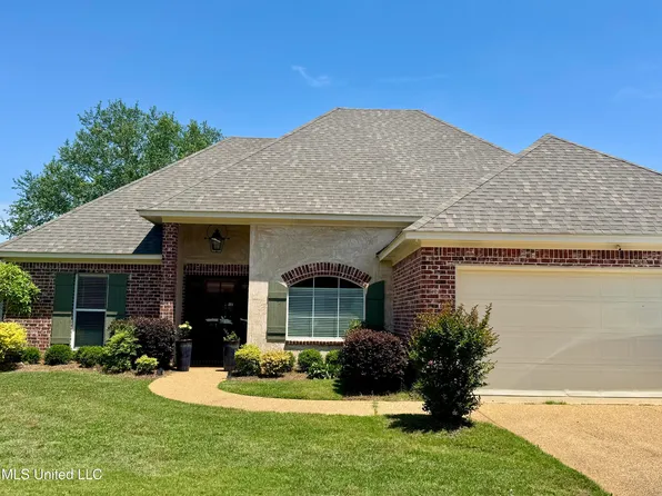 419 Providence Dr, Brandon, MS 39042