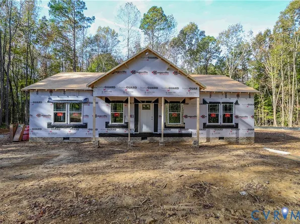 8478 Indian Rd, Gloucester, VA 23061