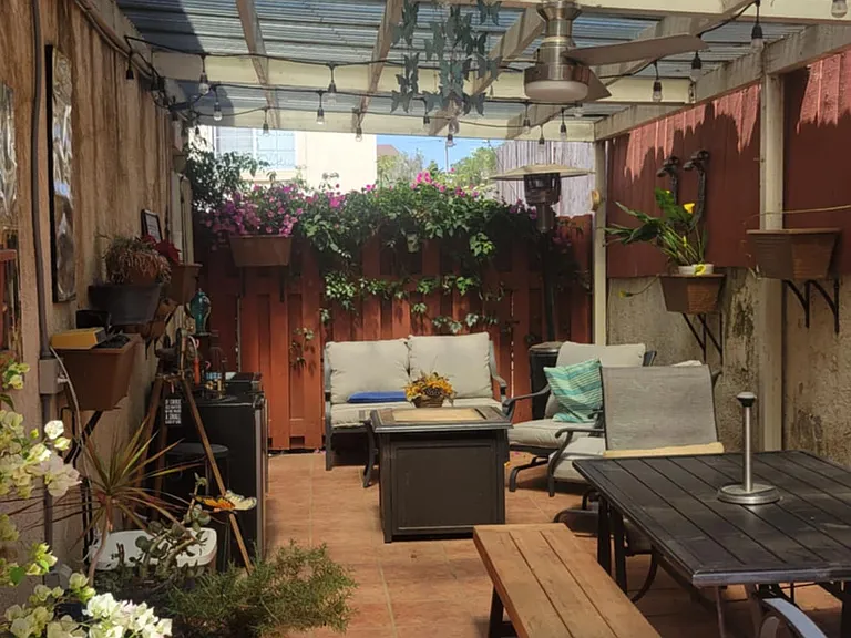 86 Las Flores Dr — Photo 2