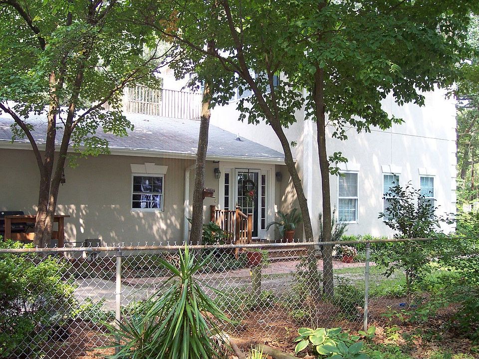2nd image of 178 Ski Cove Ln