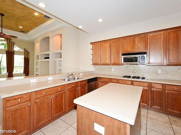 4th image of 8384 Golden Prairie Dr