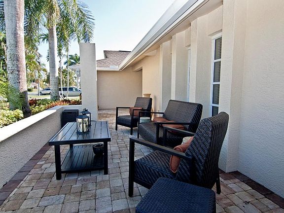 4th image of 9863 Treasure Cay Ln