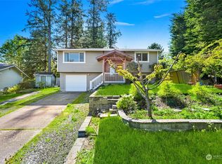 2329 Pine Cir, Ferndale, WA
