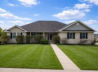 930 Oak Hill Ct, Troy, OH 45373