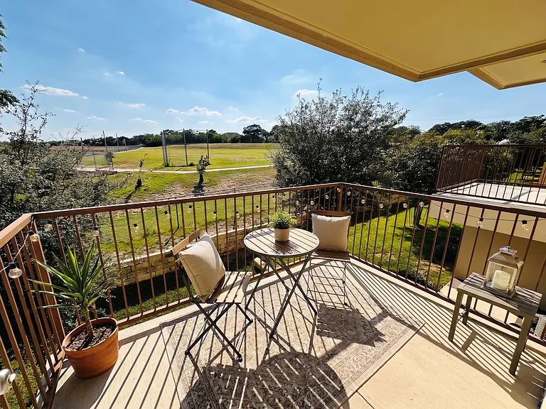 Huge 2nd Floor Balcony with great views
