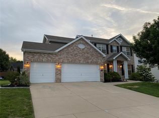 1301 Monarch Lake Ln, Shiloh, IL 62221