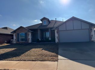 3910 Caraway Ln, Norman, OK 73026