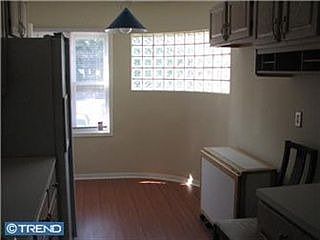 2nd image of 5211 Le Parc Dr APT 3