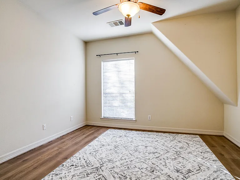 5143 Miller Ave — Photo 20