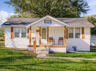 4500 N Elmwood Ave, Kansas City, MO 64117