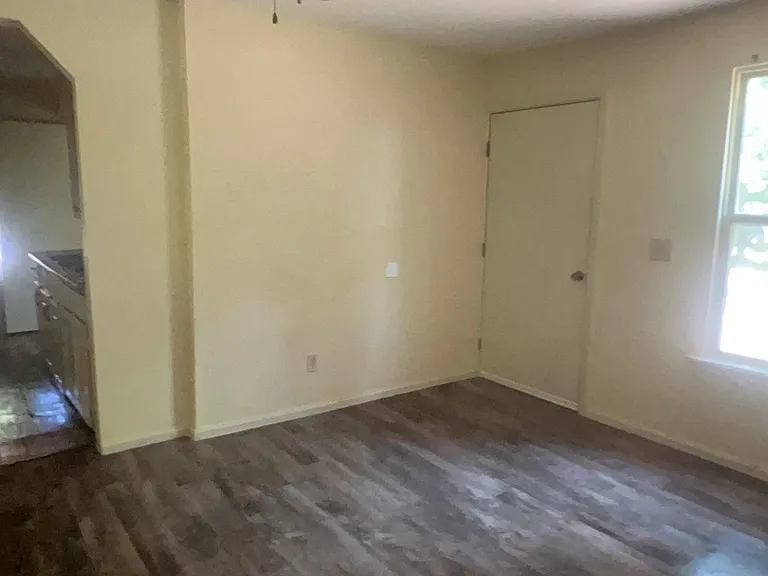 1072 Akers Rd — Photo 17