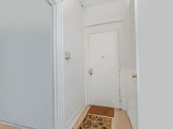 79 Avenue O image 2 of 12