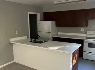 5904 Auth Rd, Suitland, MD 20746