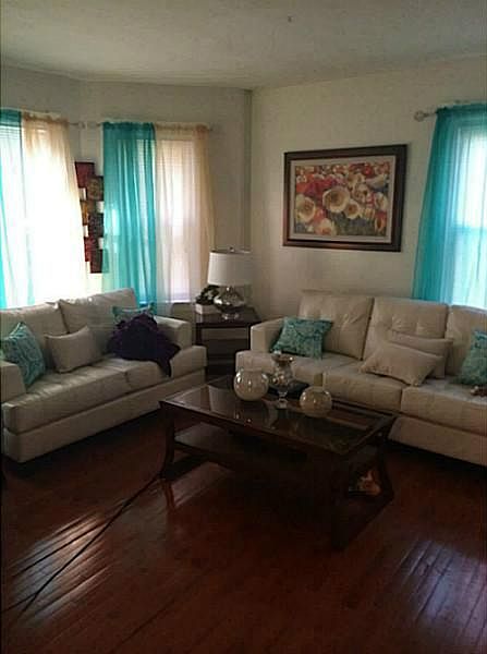 2nd image of 302 Ohio Ave