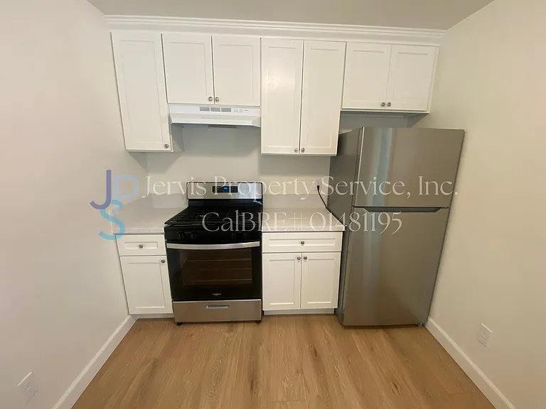 5150 Clara St — Photo 7