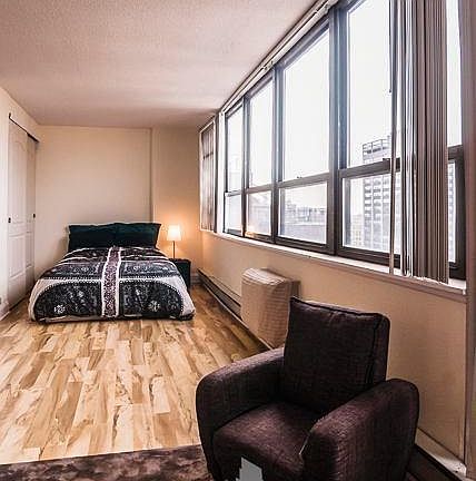 4th image of 2740 N Pine Grove Ave #15DJ